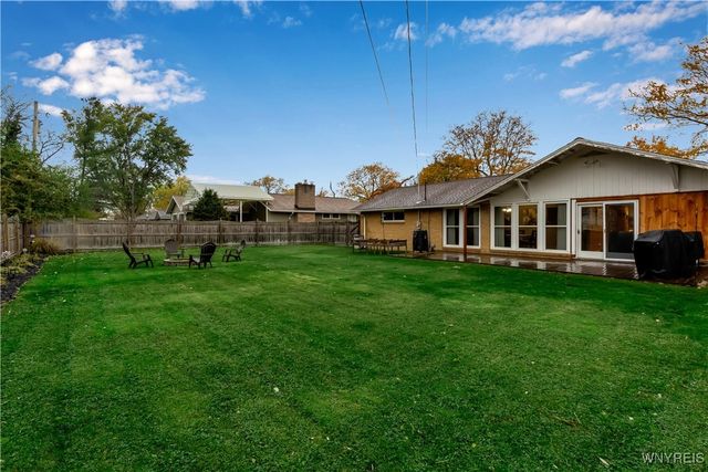 108 Sedgemoor Court, Amherst, NY 14221