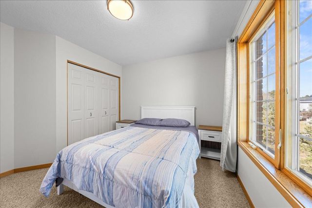 1708 Stonepine Circle, Hudson, WI 54016