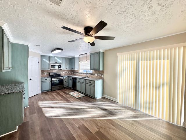 16143 Little Cypress Lane, Cypress, TX 77429