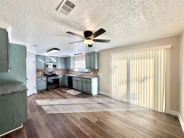 16143 Little Cypress Lane, Cypress, TX 77429