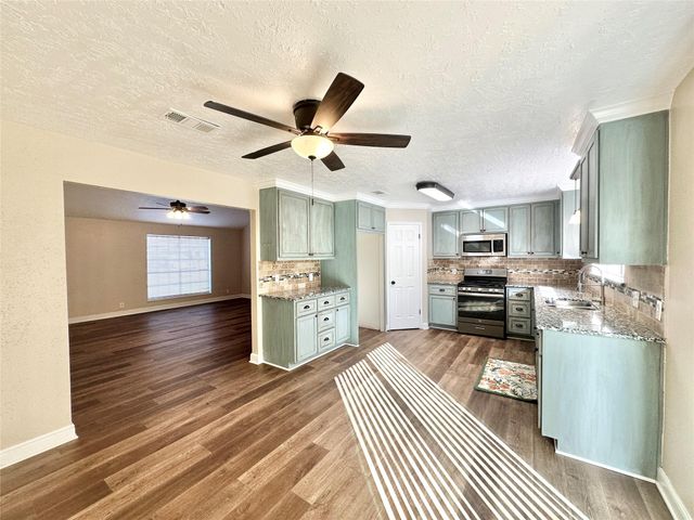 16143 Little Cypress Lane, Cypress, TX 77429