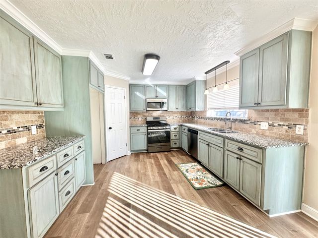 16143 Little Cypress Lane, Cypress, TX 77429