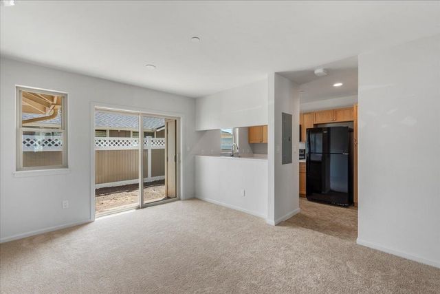 275 Kahoma Village Loop Apt 102, Lahaina, HI 96761