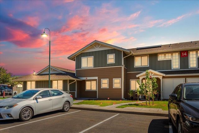 275 Kahoma Village Loop Apt 102, Lahaina, HI 96761