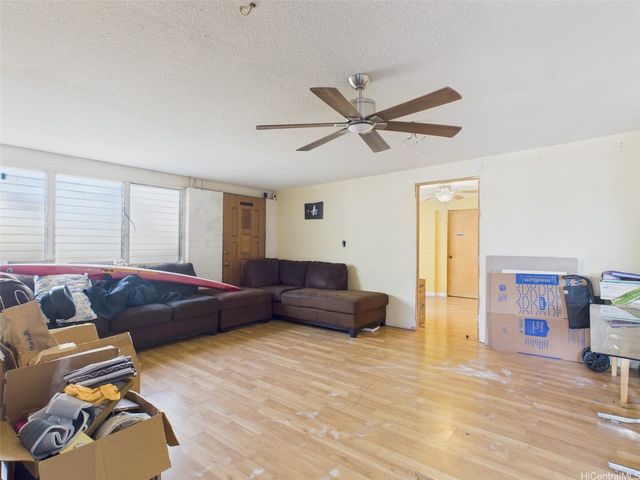 94-353 Hene Street, Waipahu, HI 96797