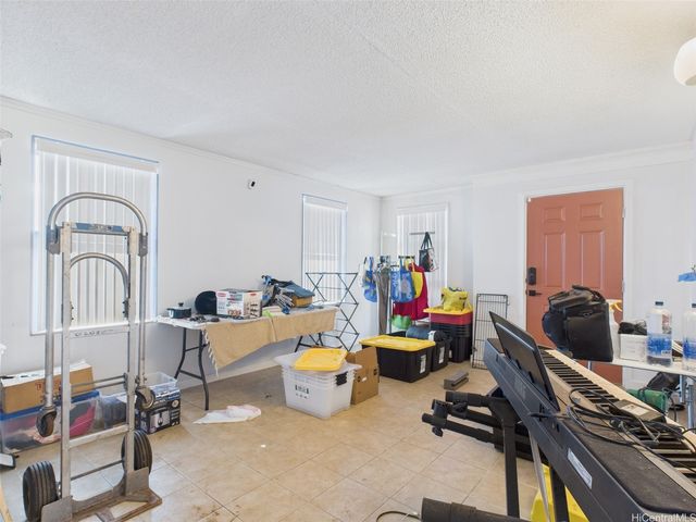 94-353 Hene Street, Waipahu, HI 96797