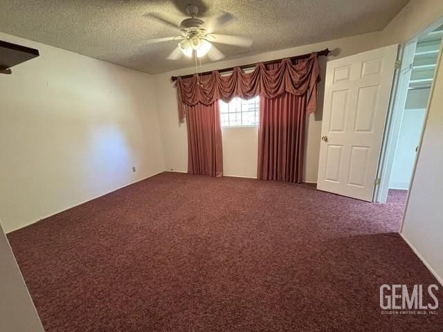 3218 Christmas Tree Lane, Bakersfield, CA 93306