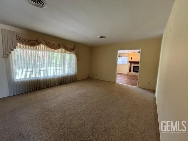 3218 Christmas Tree Lane, Bakersfield, CA 93306