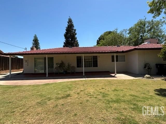 3218 Christmas Tree Lane, Bakersfield, CA 93306