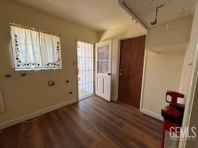 3218 Christmas Tree Lane, Bakersfield, CA 93306