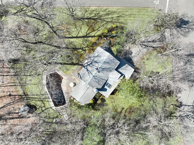 7 Keith Drive, Chestnut Ridge, NY 10952
