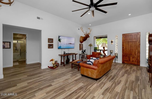 35522 N 11TH Avenue, Phoenix, AZ 85086