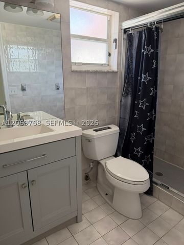 3160 NE 63rd St, Fort Lauderdale, FL 33309