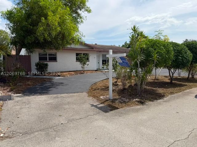 3160 NE 63rd St, Fort Lauderdale, FL 33309