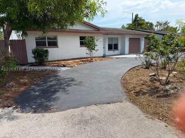 3160 NE 63rd St, Fort Lauderdale, FL 33309