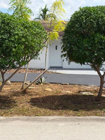 3160 NE 63rd St, Fort Lauderdale, FL 33309