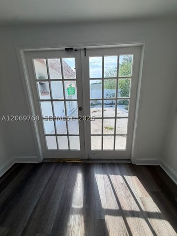 3160 NE 63rd St, Fort Lauderdale, FL 33309