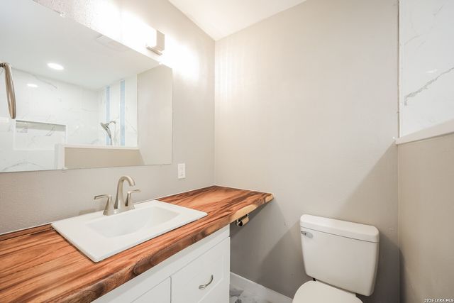 7030 Settlers Rdg, Leon Valley, TX 78238