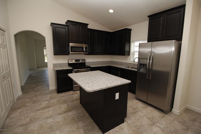 561 Dillard Drive SE, Palm Bay, FL 32909