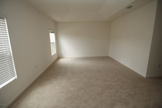 561 Dillard Drive SE, Palm Bay, FL 32909