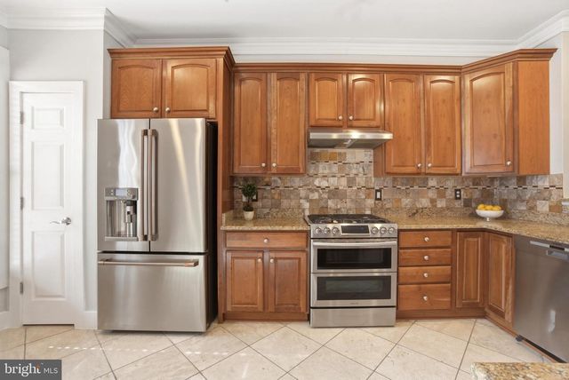 2612 LIGHTHOUSE LN, Baltimore, MD 21224