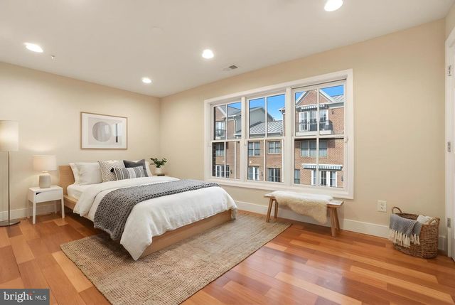 2612 LIGHTHOUSE LN, Baltimore, MD 21224