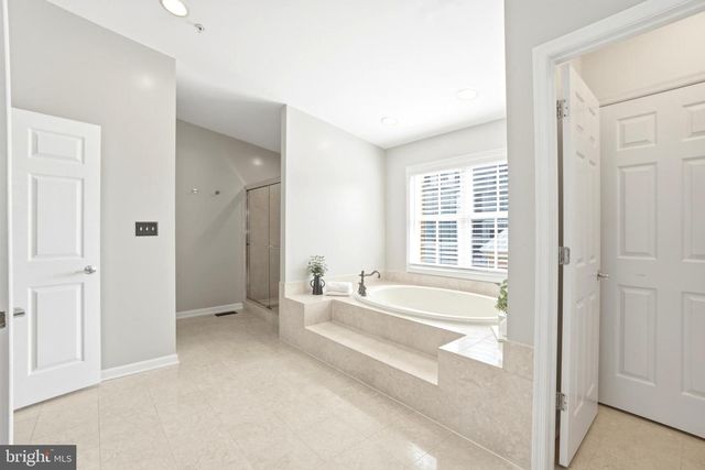 2612 LIGHTHOUSE LN, Baltimore, MD 21224