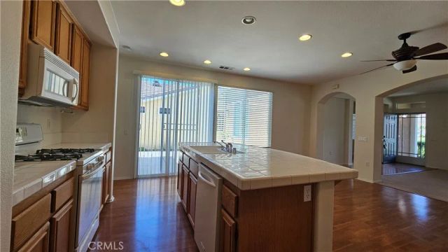 8233 Doral Lane, Hemet, CA 92544