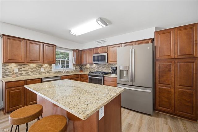 5309 Balfor DR, Virginia Beach, VA 23464