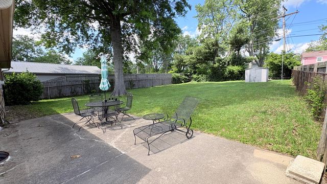 425 Yale Drive, Lexington, KY 40517