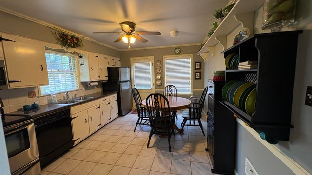 425 Yale Drive, Lexington, KY 40517