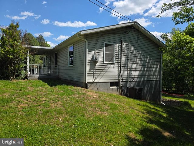 259 EMERALD DR, Falling Waters, WV 25419