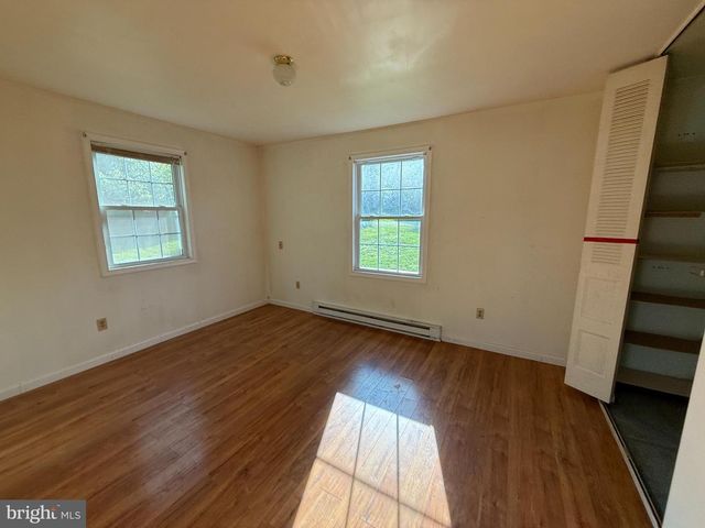 259 EMERALD DR, Falling Waters, WV 25419
