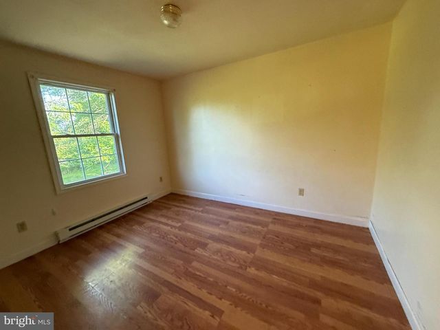 259 EMERALD DR, Falling Waters, WV 25419