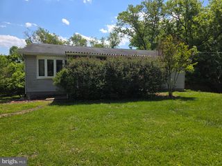 259 EMERALD DR, Falling Waters, WV 25419