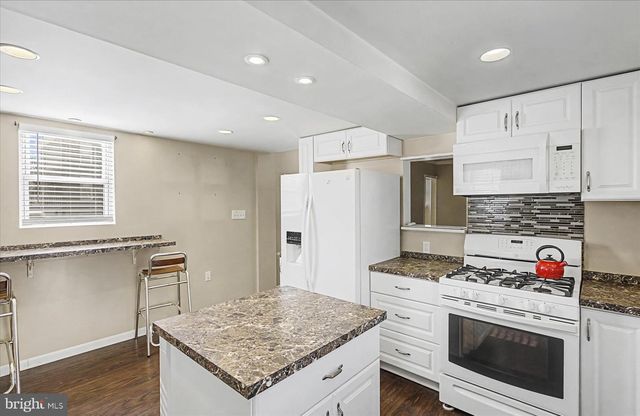 2707 SPARROWS POINT RD, Baltimore, MD 21219