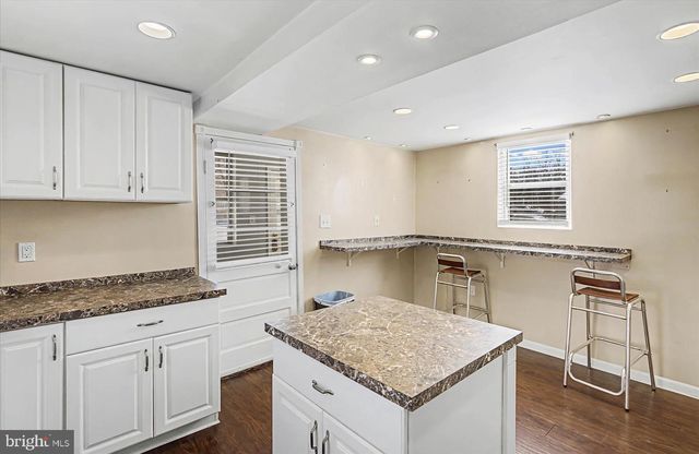 2707 SPARROWS POINT RD, Baltimore, MD 21219