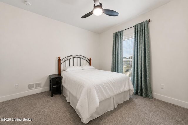 305 Ashwood Ave, Elizabethtown, KY 42701