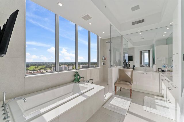 3 Water Club Way 1902, North Palm Beach, FL 33408