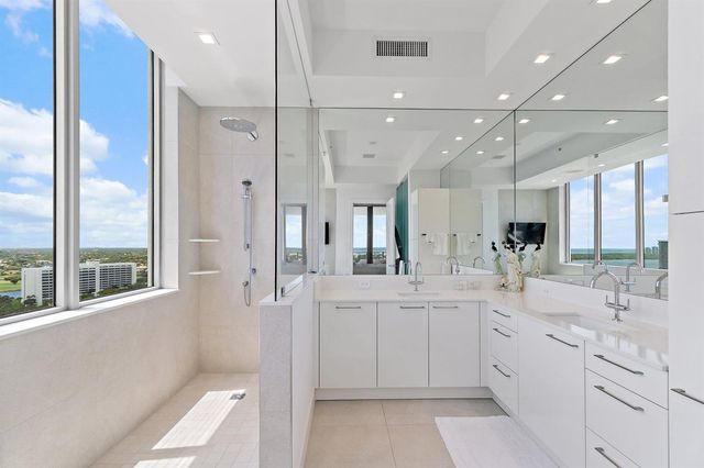 3 Water Club Way 1902, North Palm Beach, FL 33408