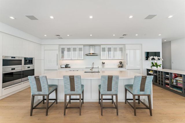 3 Water Club Way 1902, North Palm Beach, FL 33408