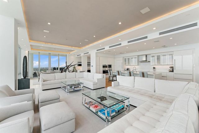 3 Water Club Way 1902, North Palm Beach, FL 33408