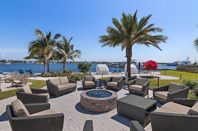 3 Water Club Way 1902, North Palm Beach, FL 33408