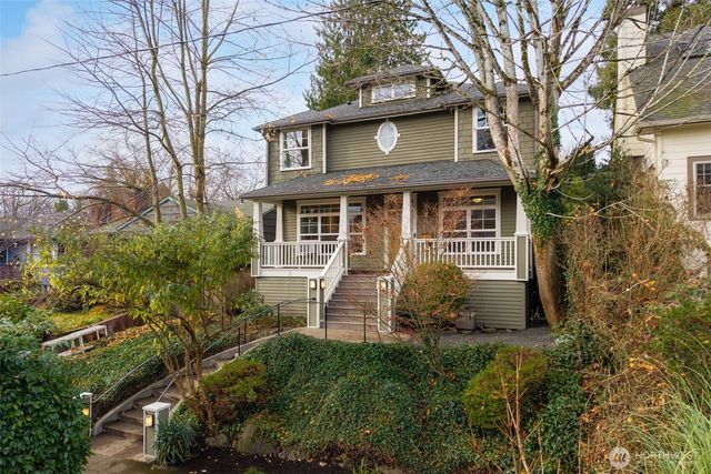 6215 22nd Avenue NE, Seattle, WA 98115