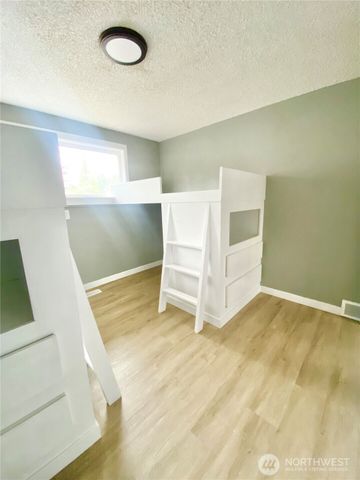 621 SW 132 Street, Burien, WA 98146