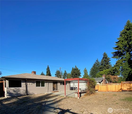 621 SW 132 Street, Burien, WA 98146