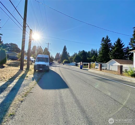 621 SW 132 Street, Burien, WA 98146
