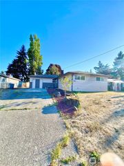 621 SW 132 Street, Burien, WA 98146