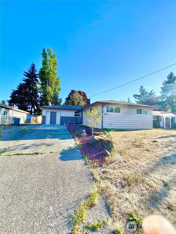 621 SW 132 Street, Burien, WA 98146