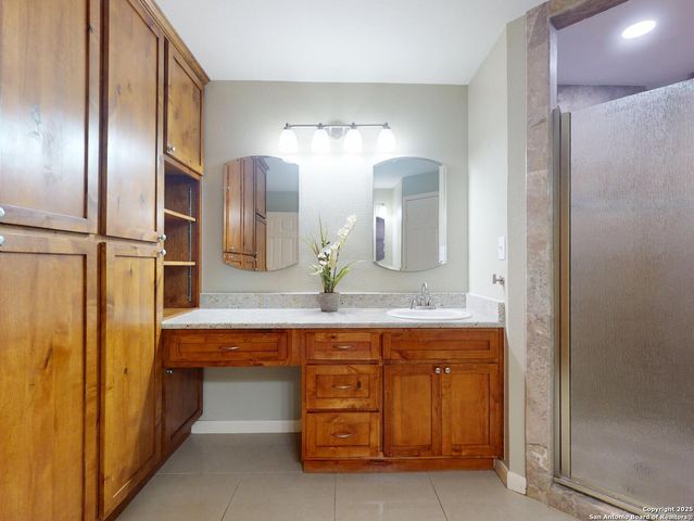 357 Irvington, San Antonio, TX 78209